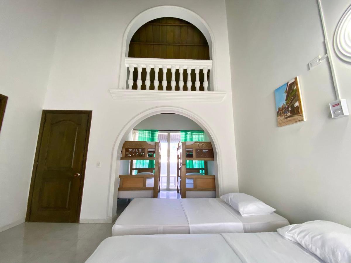 Porto'S Hostal - Cartagena — Photos 3