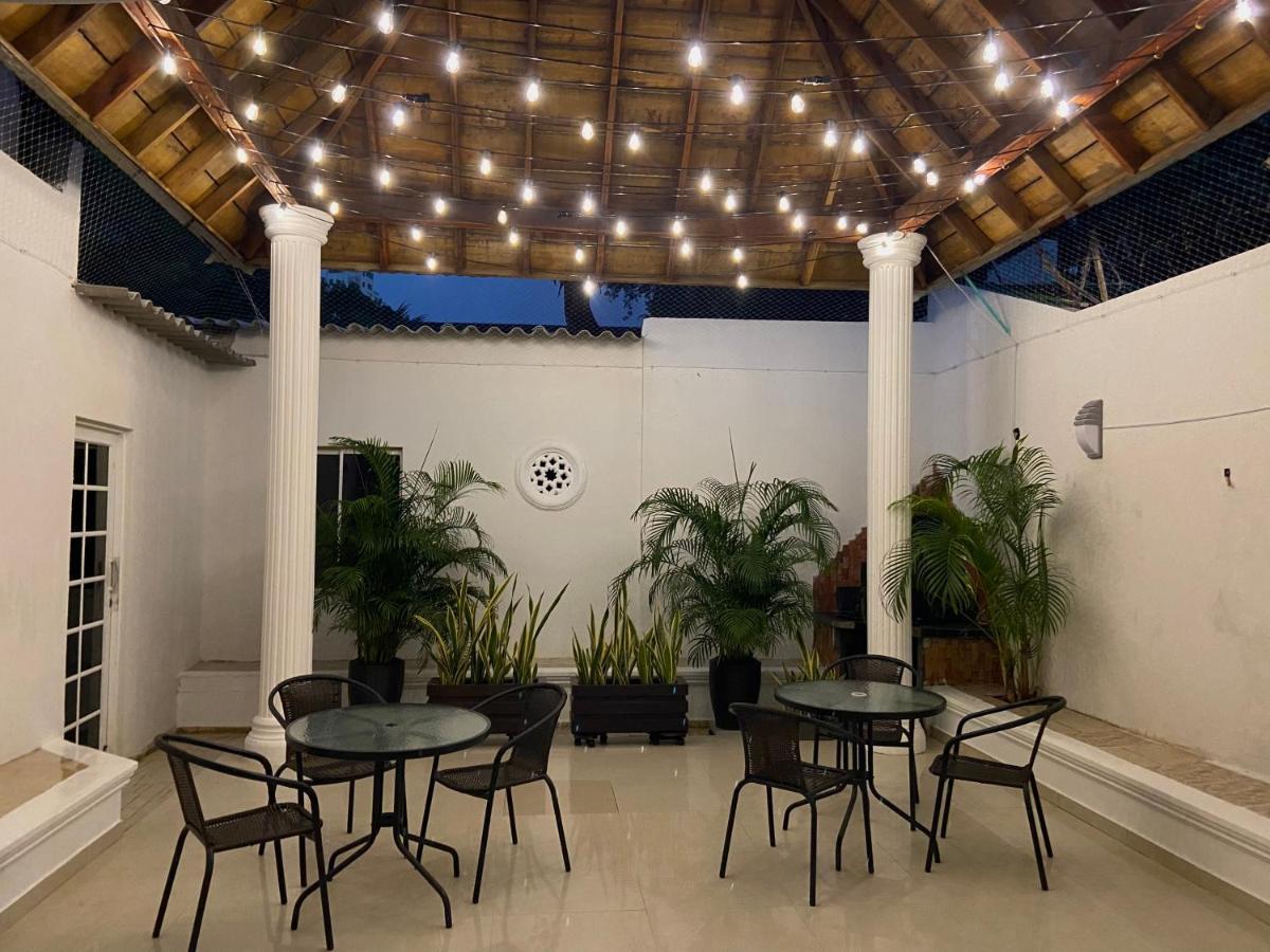 Porto'S Hostal - Cartagena — Photos 1